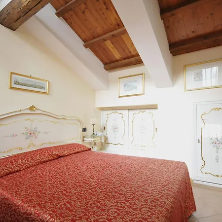 Ca' Leon D'oro 3* Venedik