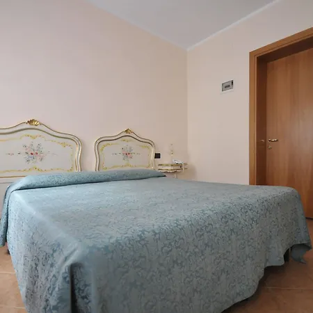 Konukevi Ca' Leon D'oro Venedik