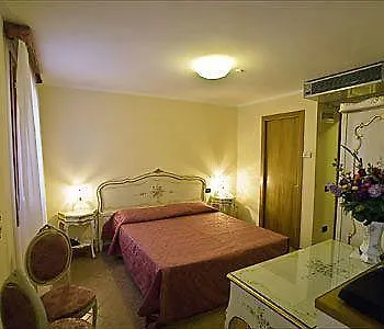 Ca' Leon D'oro 3* Velence