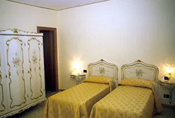 Ca' Leon D'oro 3* Venedik