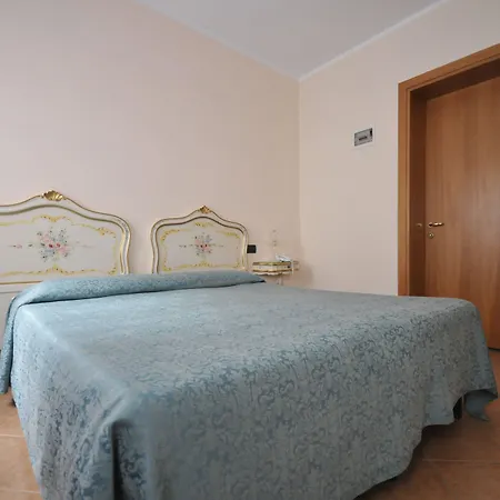 Ca' Leon D'oro 3* Venedik