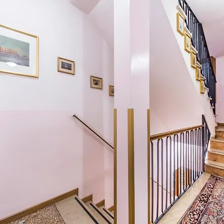 Konukevi Ca' Leon D'oro