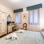 Ca' Leon D'oro Гостевой дом 3*